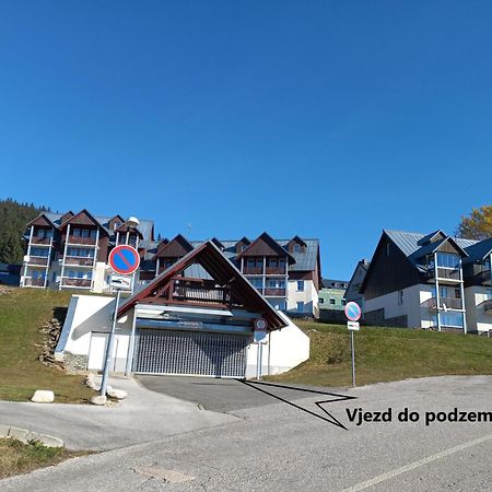 Apartmany D U Sjezdovky - Horni Misecky Exteriör bild