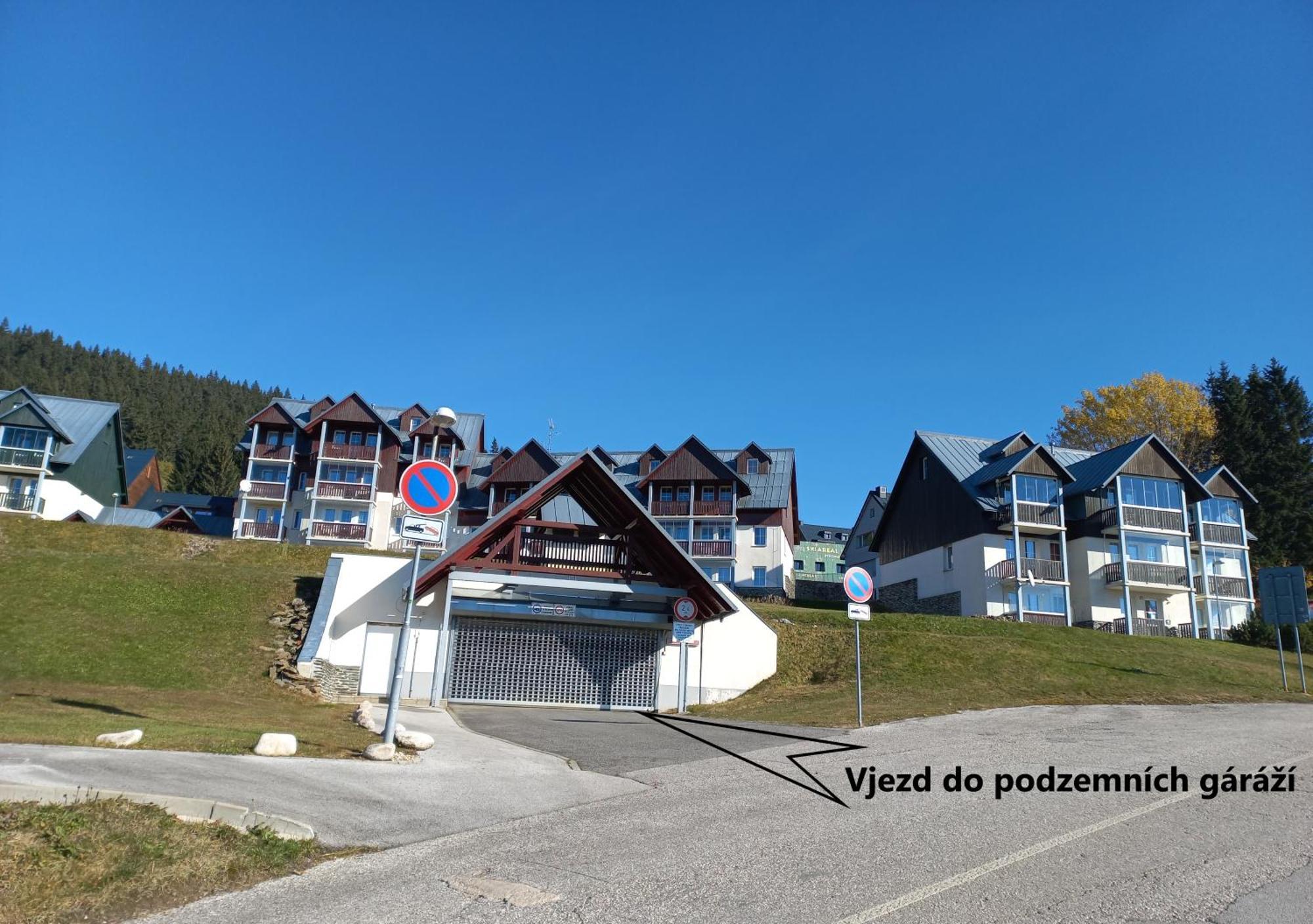 Apartmany D U Sjezdovky - Horni Misecky Exteriör bild